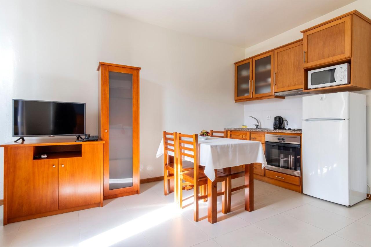 อะกอร์ซอนโย อปาร์ตาเมนโตส ตูริสติโกส Aparthotel คาเปลาส ภายนอก รูปภาพ
