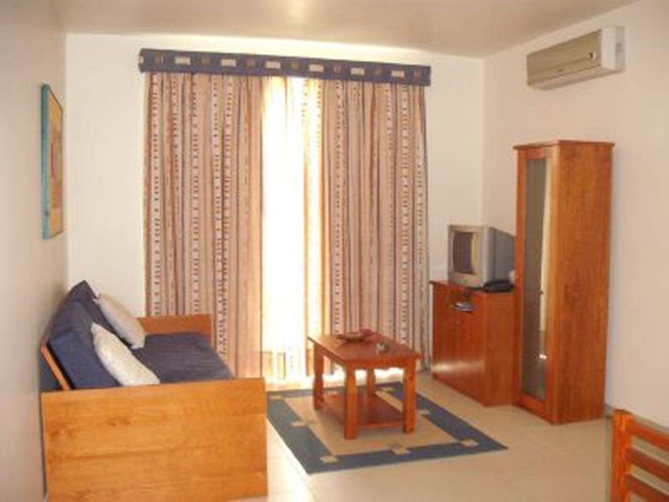 อะกอร์ซอนโย อปาร์ตาเมนโตส ตูริสติโกส Aparthotel คาเปลาส ภายนอก รูปภาพ